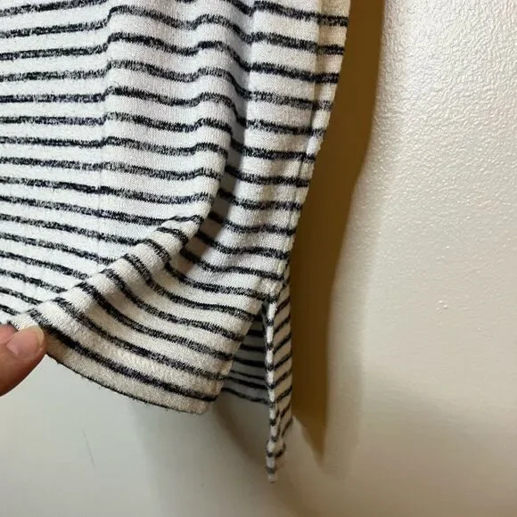 Banana Republic White Blue Striped Short Sleeve Tee Size Small - Picture 5 of 7